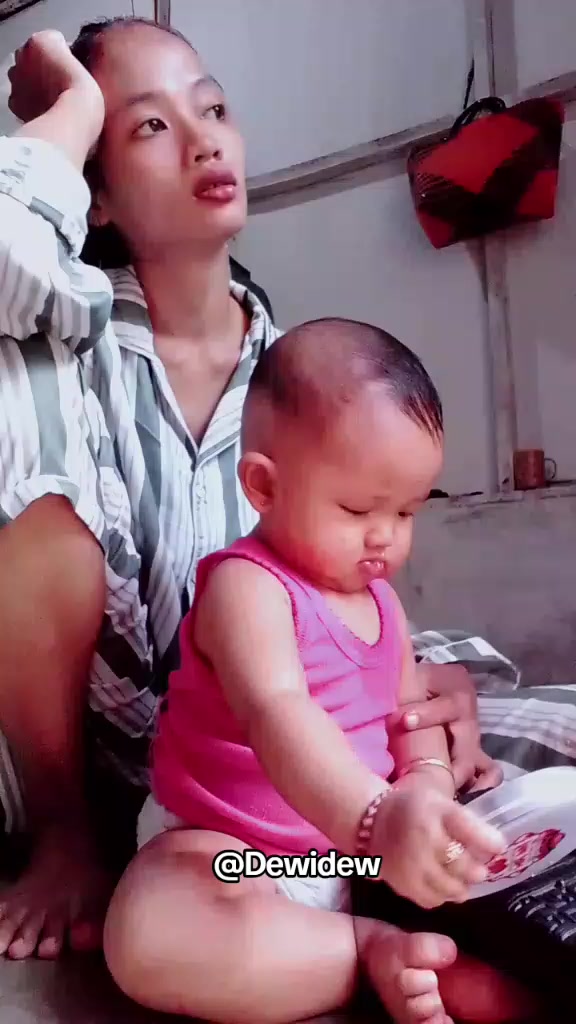 @Dewi💞🥰