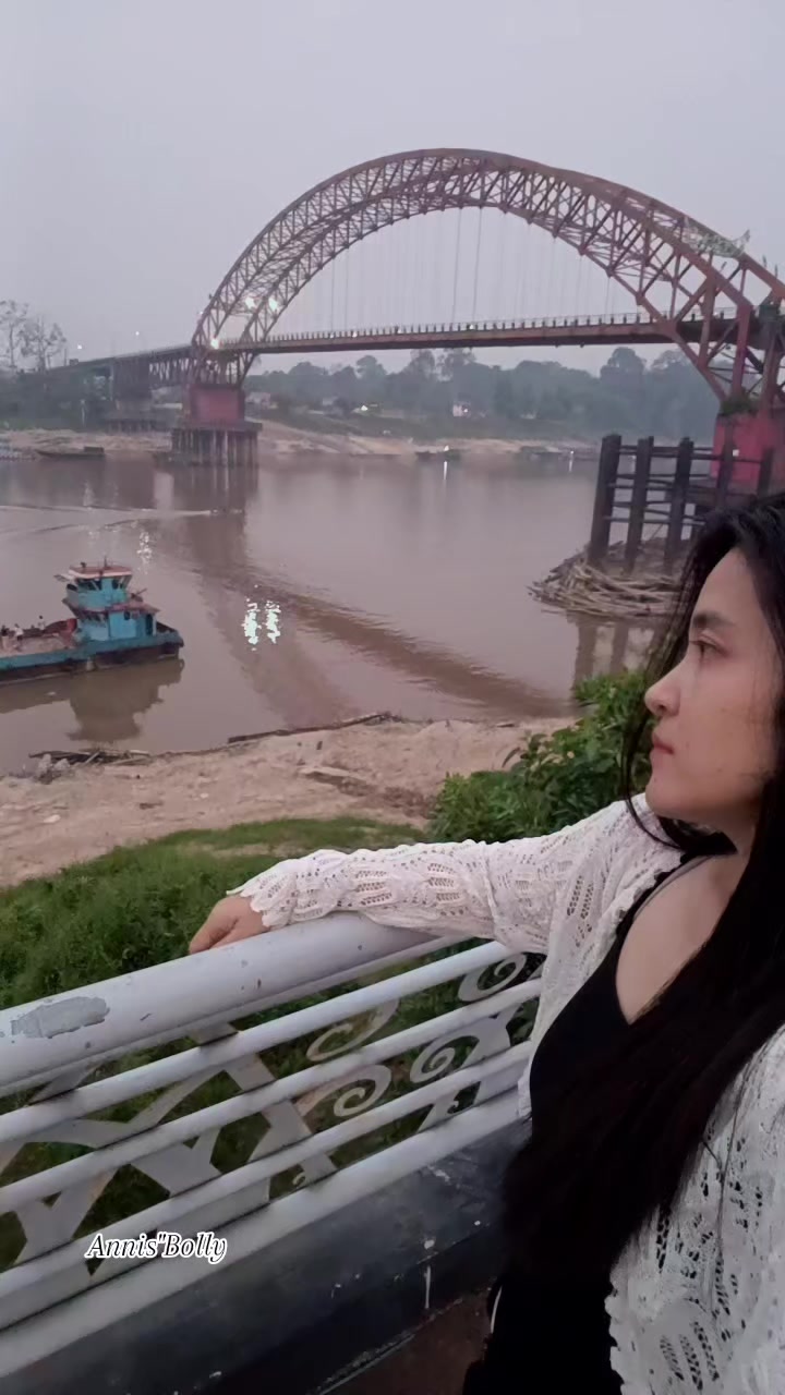 @annisbolly09
