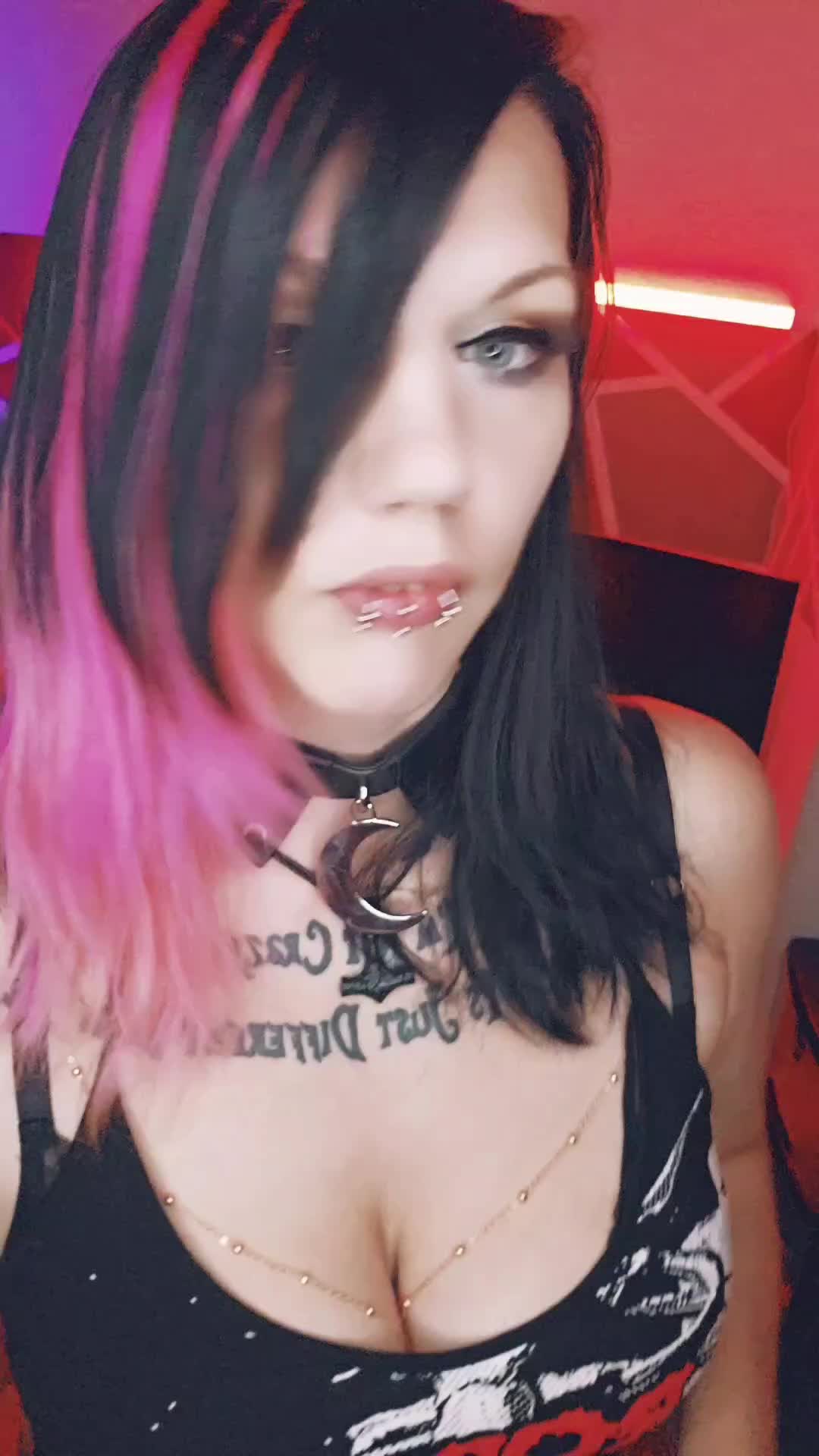 @☣️Mina_Silcene☣️