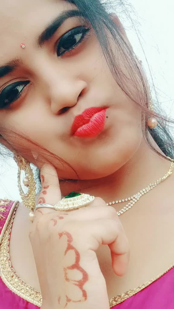 @🤫Miss Sommu😎