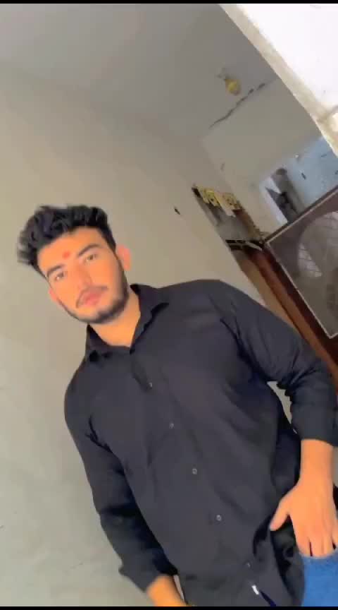 @👑THAKURI BOY👑
