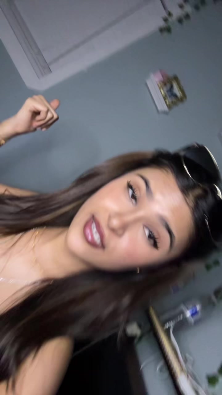 @Simran🖤