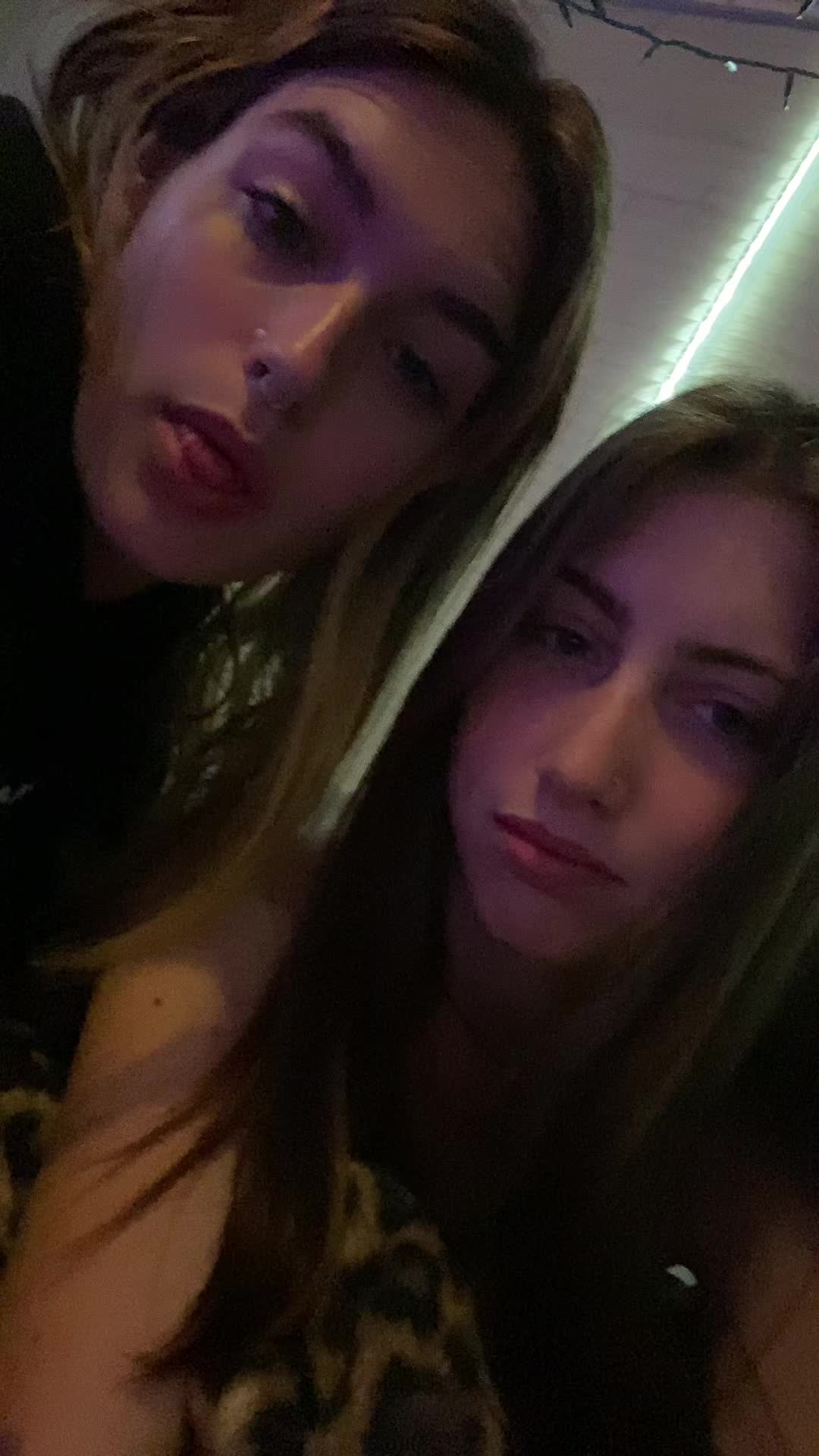 @C H L O