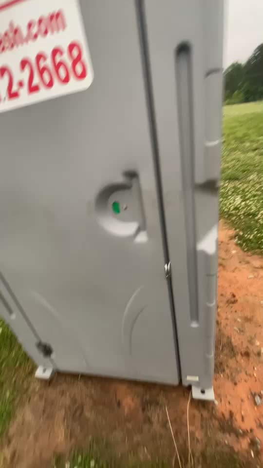 @Loo