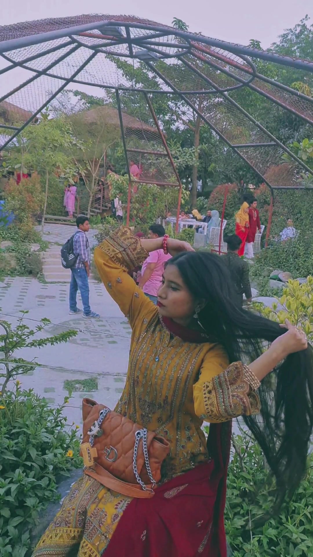 @🦋Aastha🦋