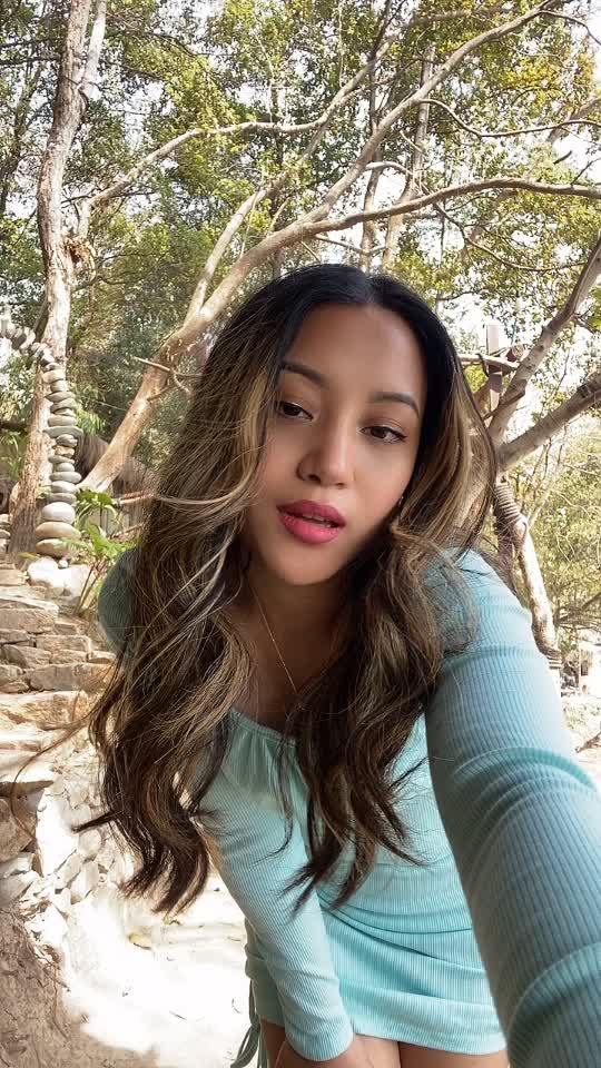 @Larishna Lama