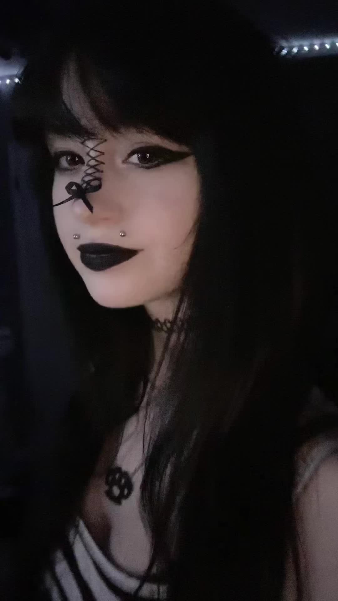 @☠︎︎