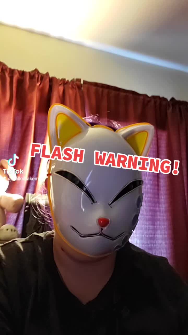 @Nekomaxychan