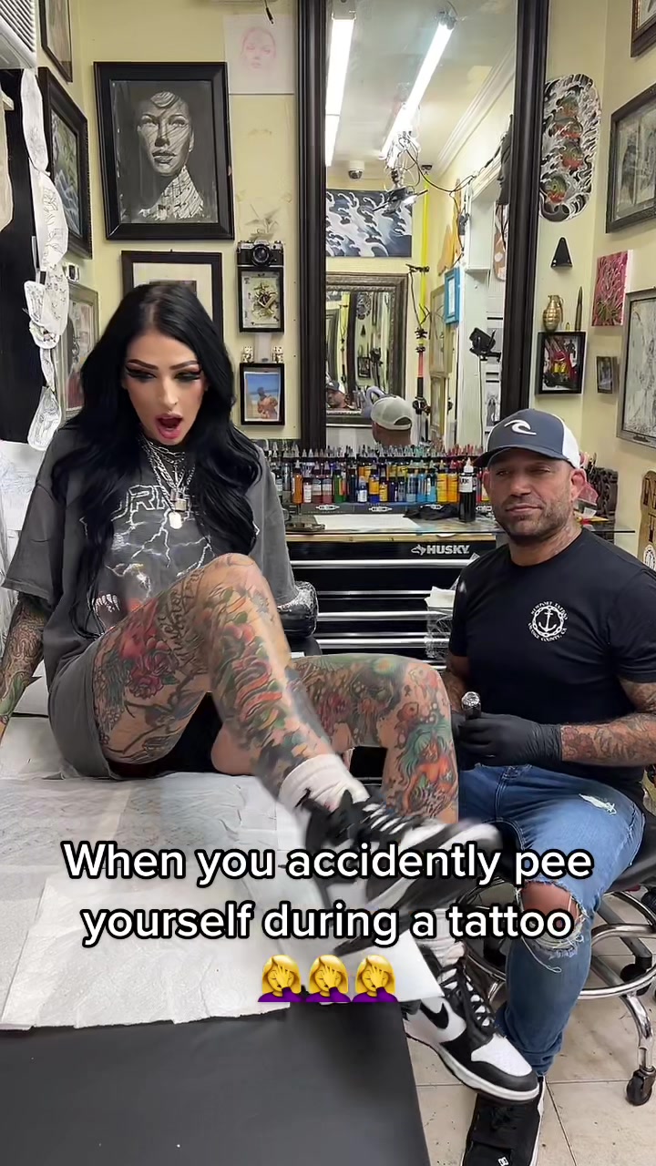 @☠️Angela Mazzanti☠️