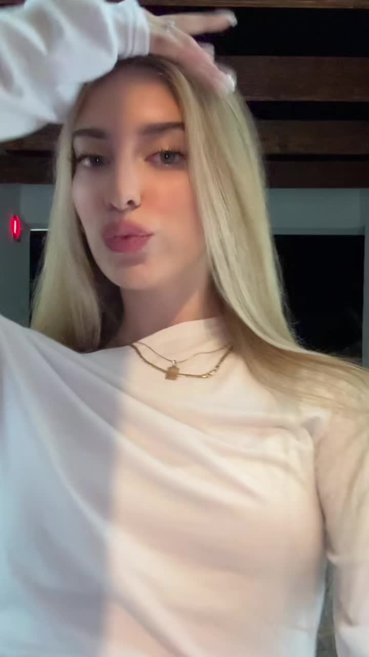 @adusia