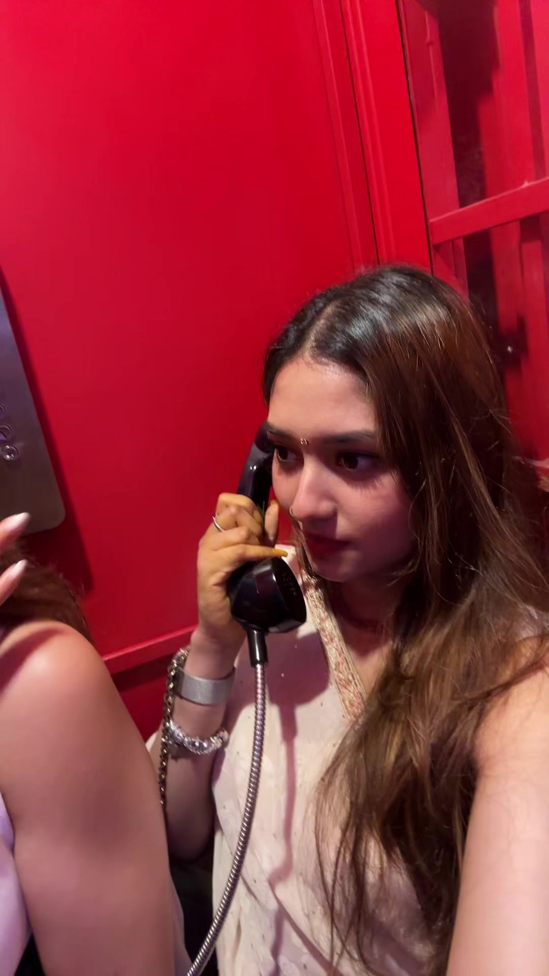 @Vhinooooo