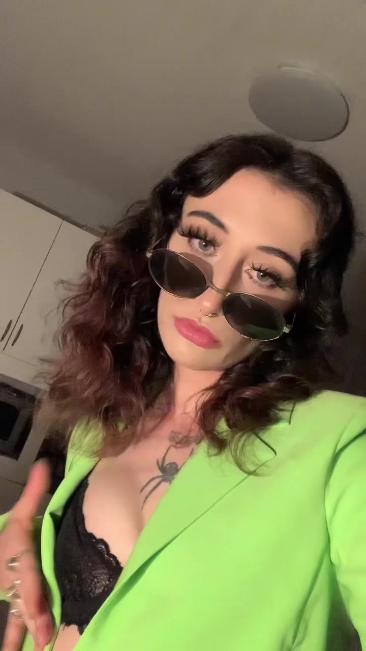 @🧚♀️