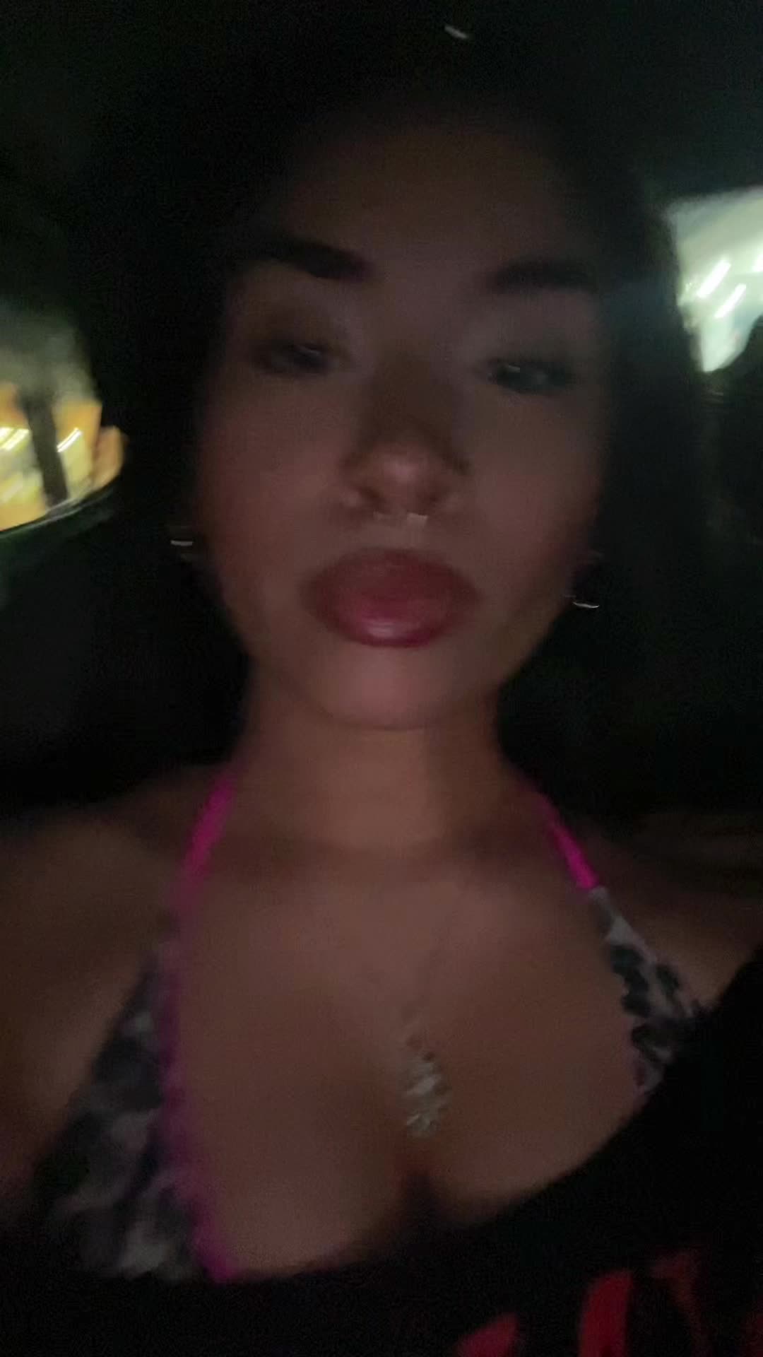 @amyleezer🛸