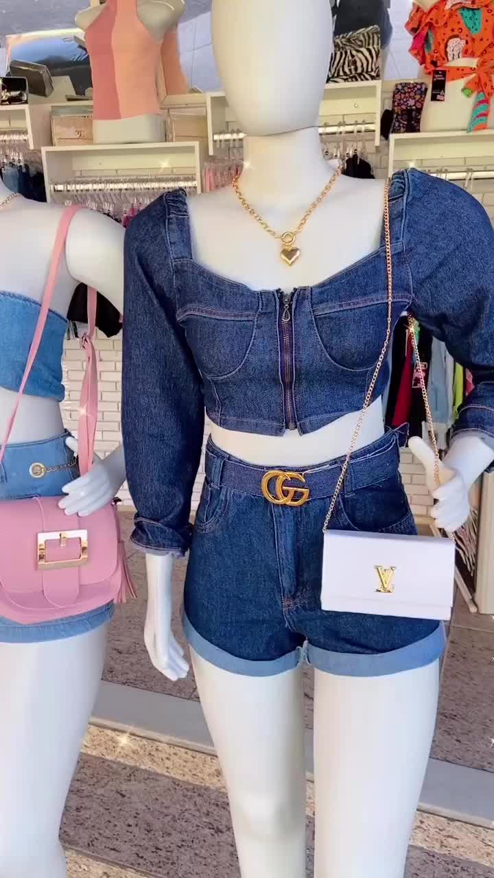 @DAILY OUTFIT CLOTHES 2022