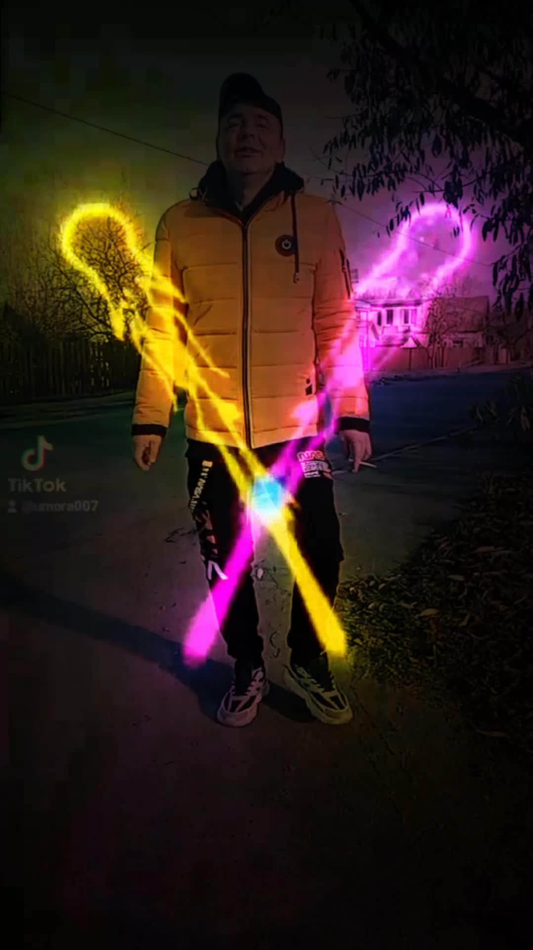 @Ura