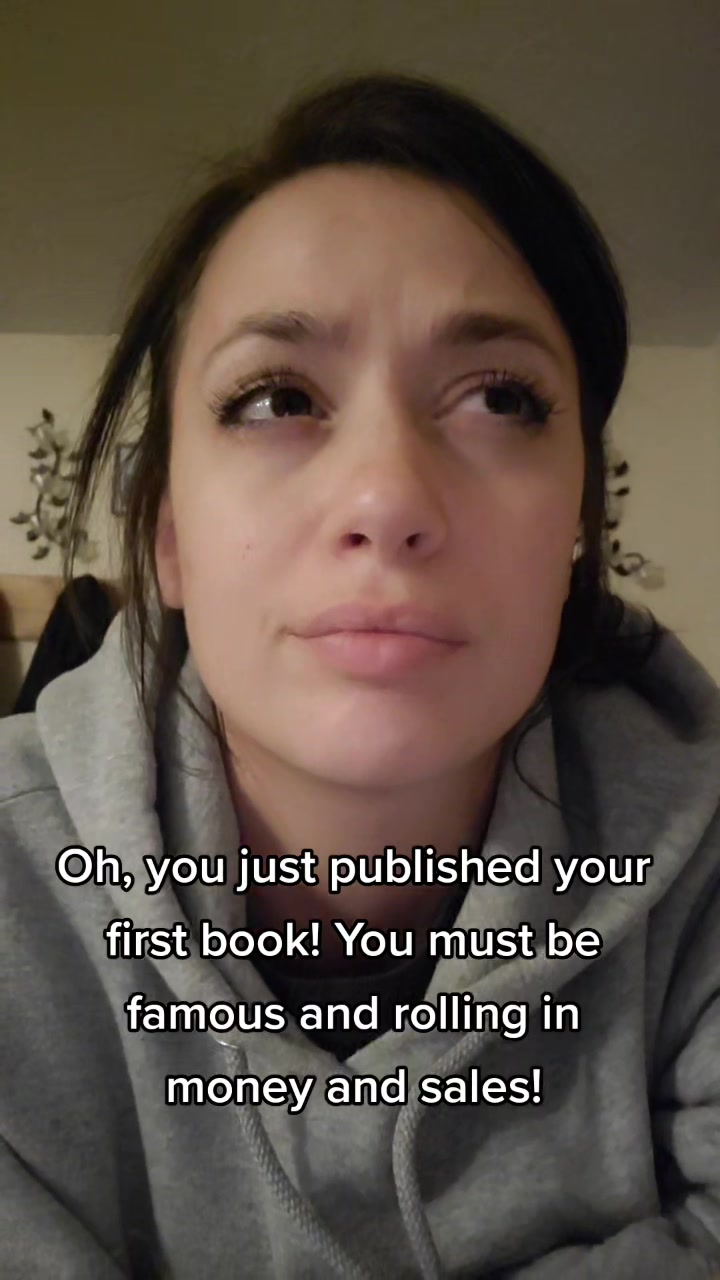 @Tanya 🥰📚