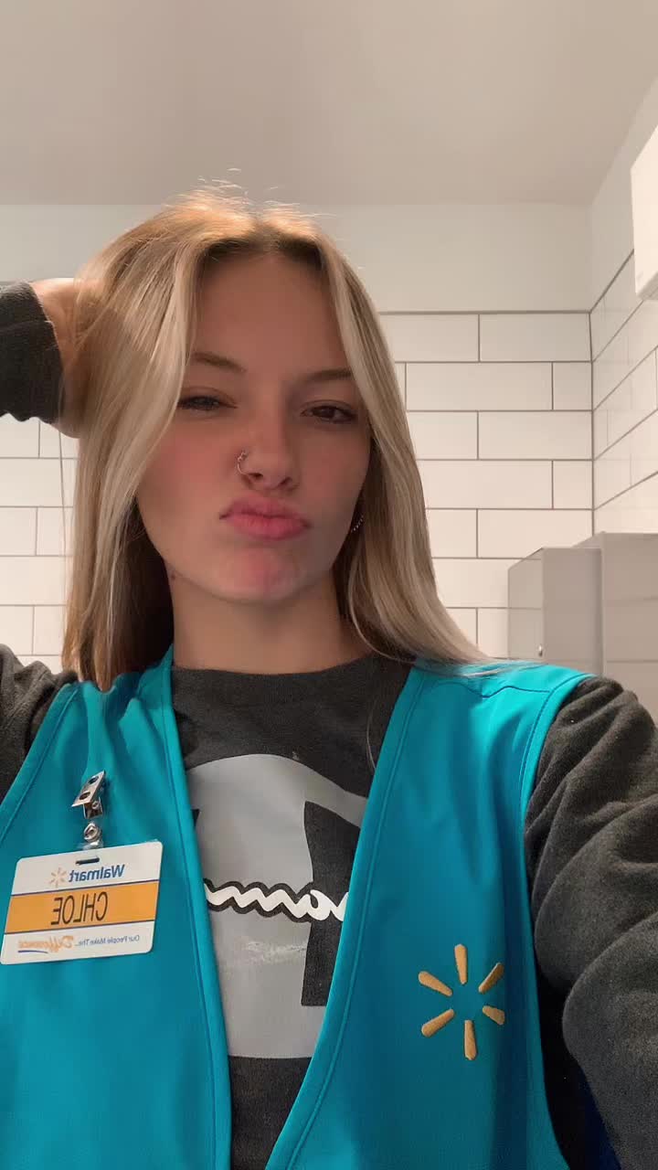 @Chloe