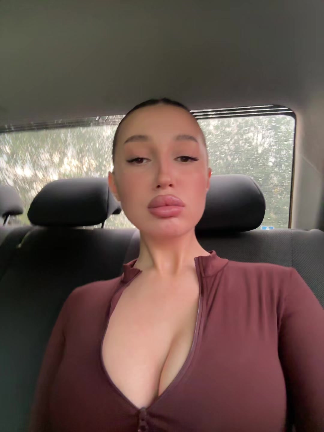 @Лера