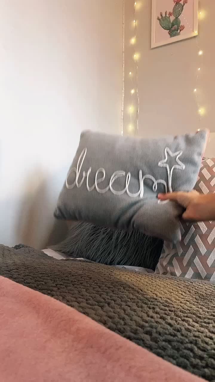 @<3
