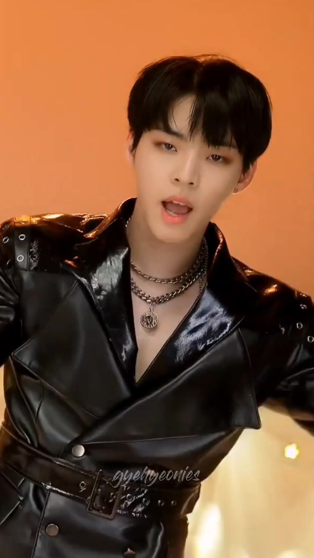 @baekhyun's wife [REAL]