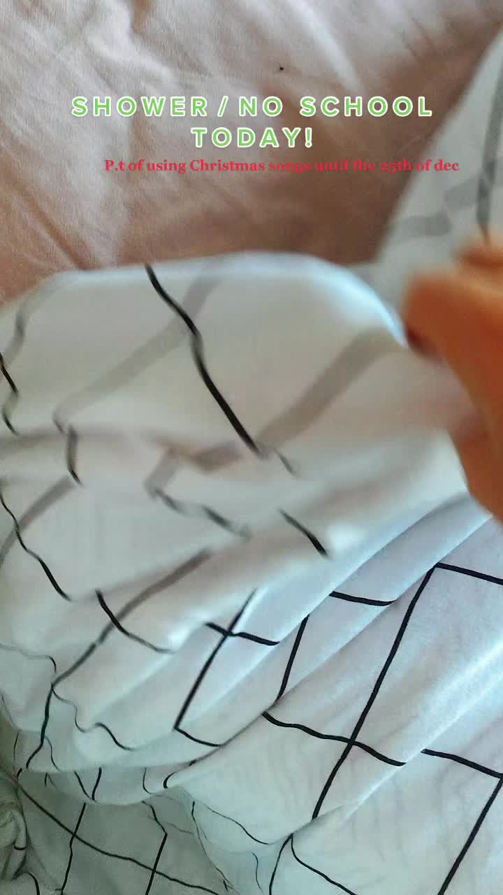 @L U C Y 🏄♀️🌷⚡️
