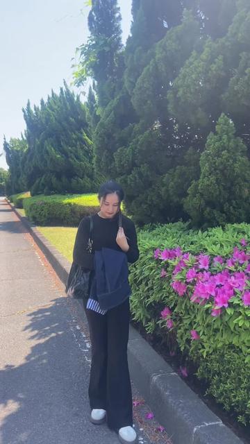 @🦋