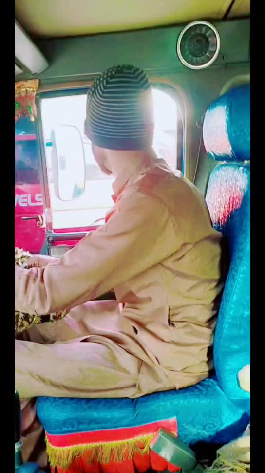 @QaSim_ChaKWaL_ALa&hearts;😊