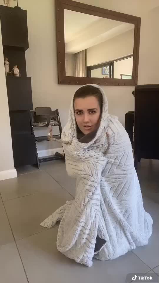 @Charlize Scholtz