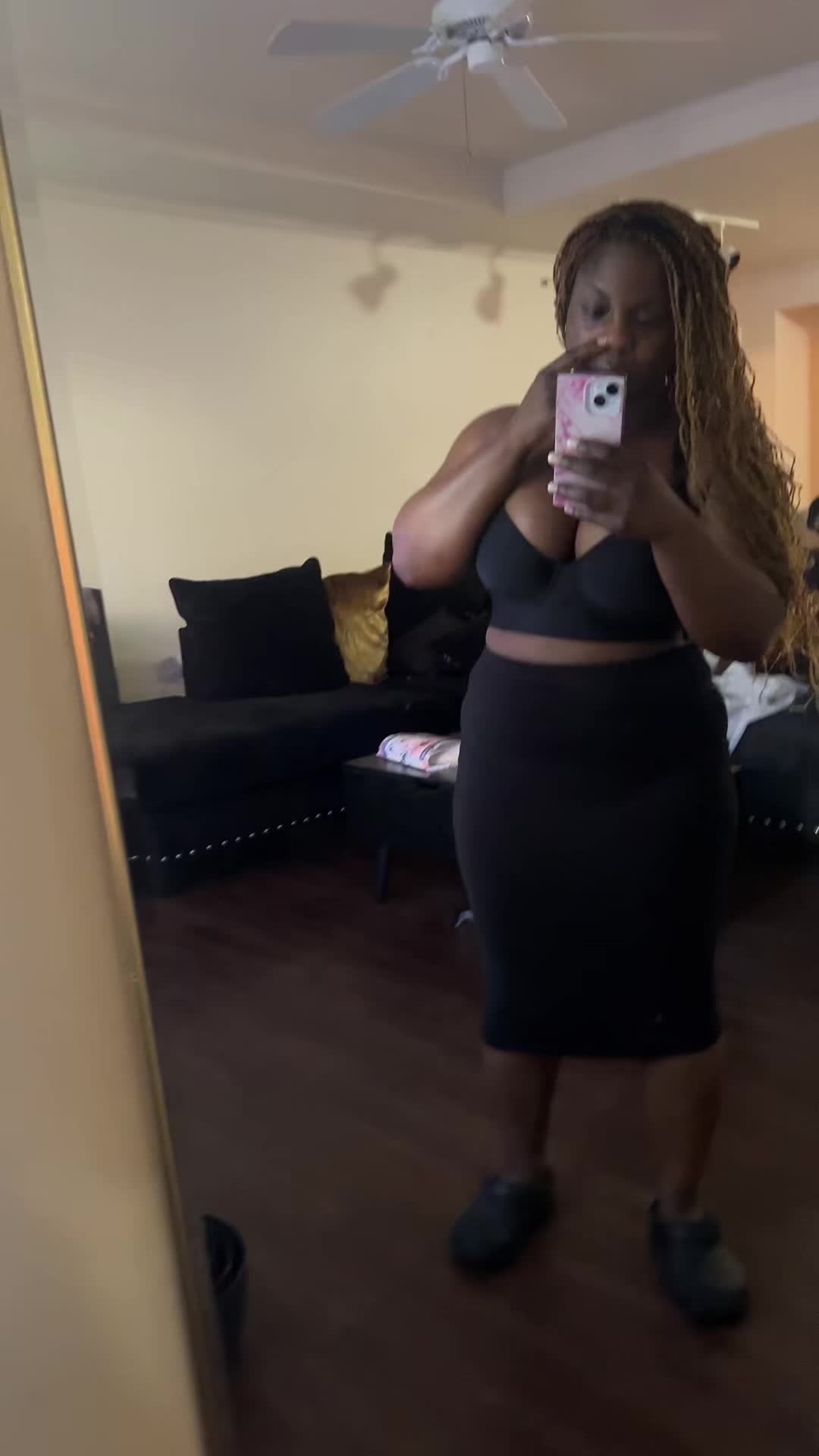 @justkookieeee