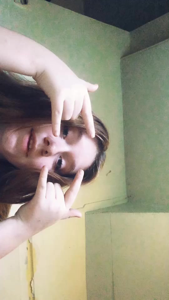 @Carlee
