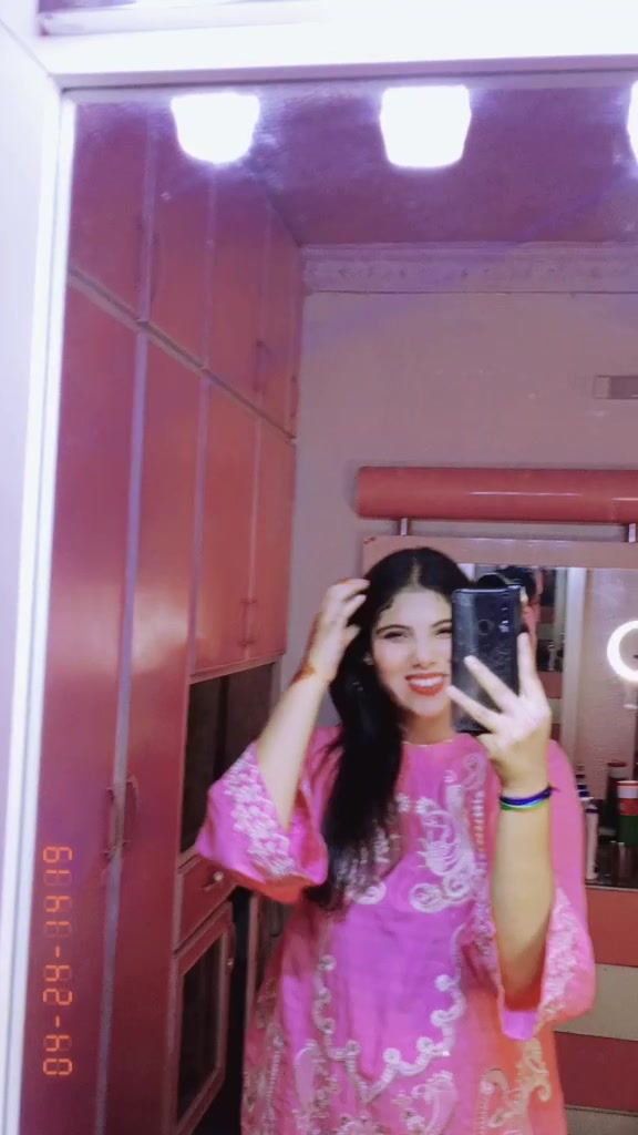 @Khushi_Kumari💘
