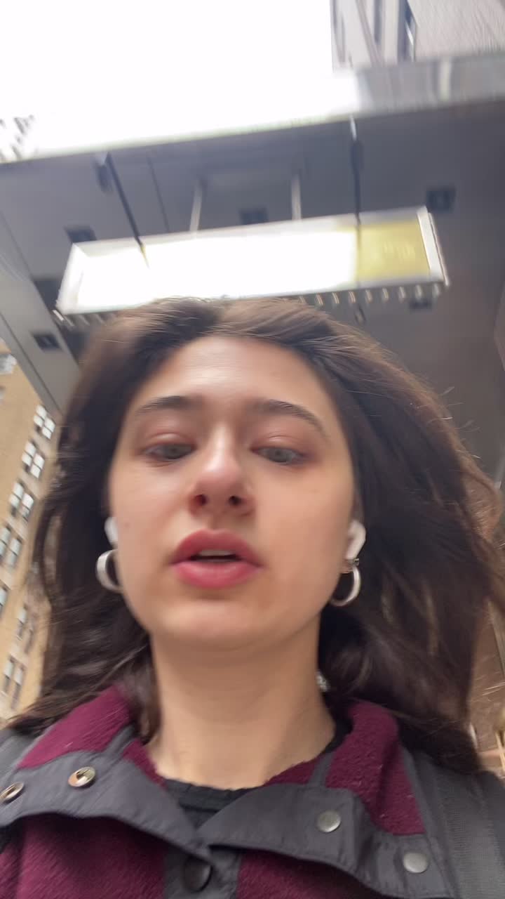 @alex g