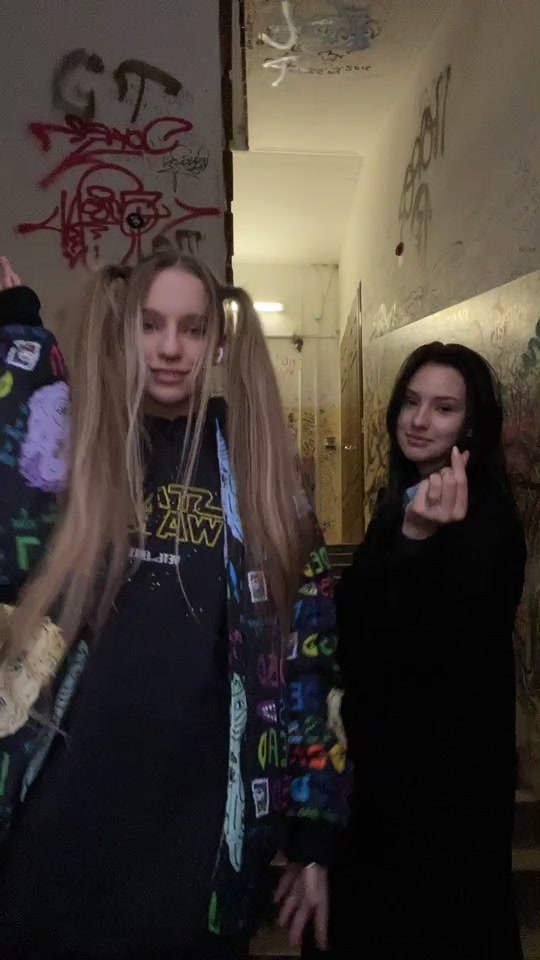 @Русская Рапунцель👑