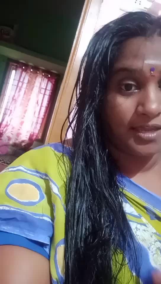 @பேபி தமிழ் பெண்