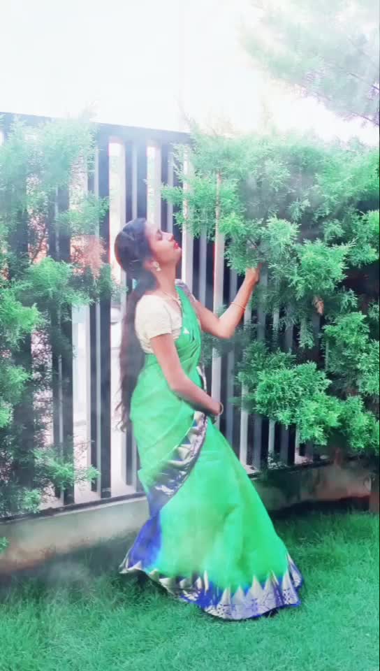 @Sonu harshitha gowda