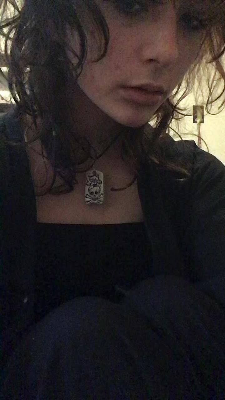 @(+18)cool kid on da internet