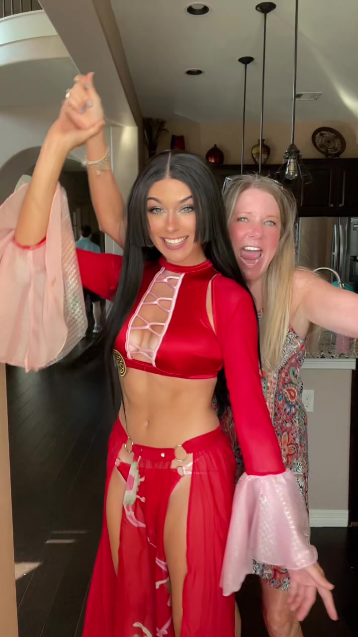 @Waifu