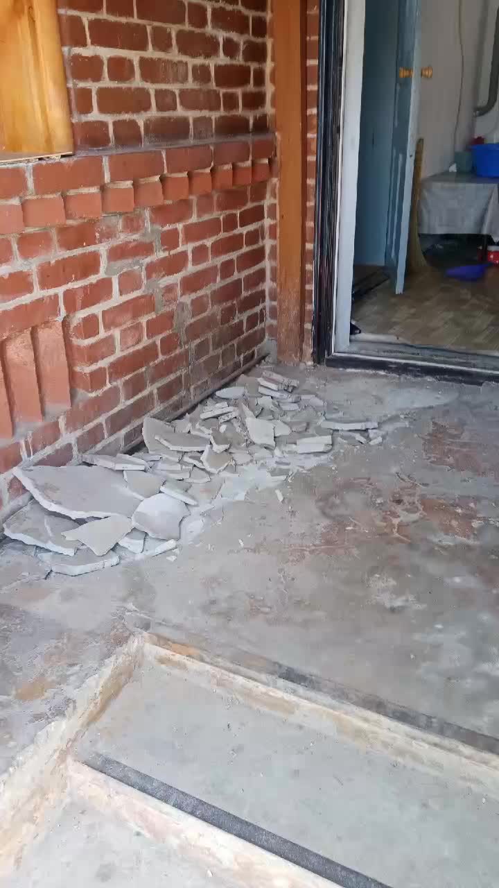 @Роман
