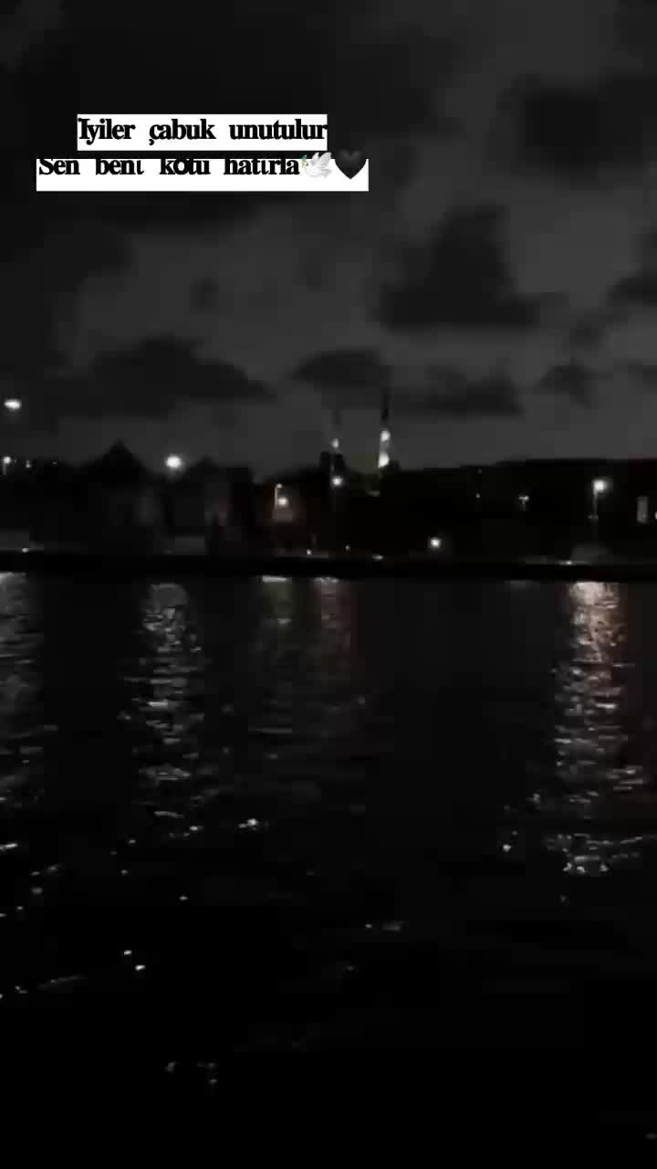 @Sende Kaldı Yüreğim🥀