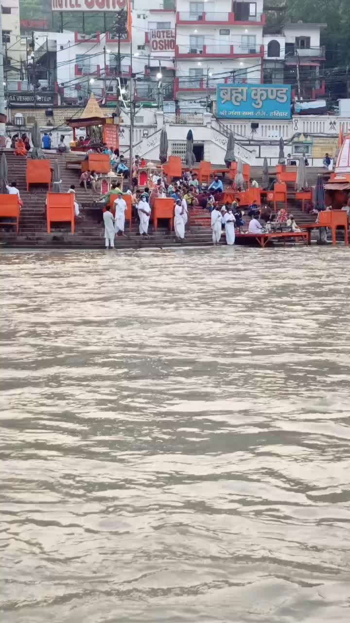 @HR 20 WALA BAAZ 🦅