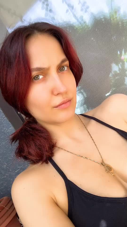 @elliavrram
