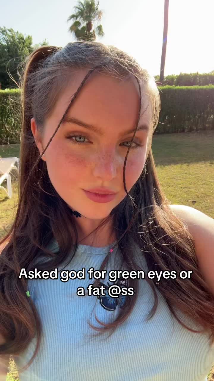 zoe101anddone (@zoenewontok) - Urlebird