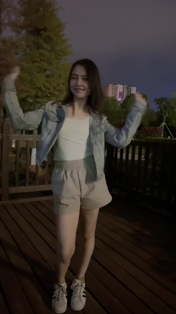@Luluqq