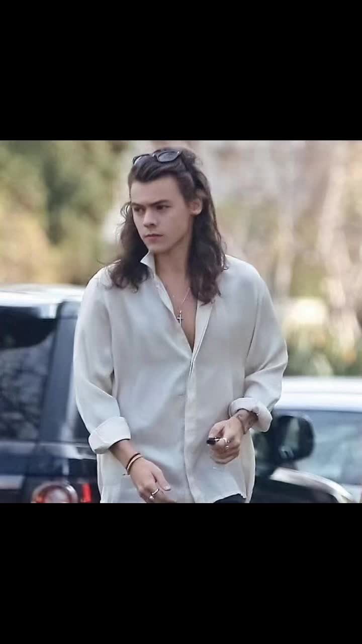 @Harry’s lady friend😏