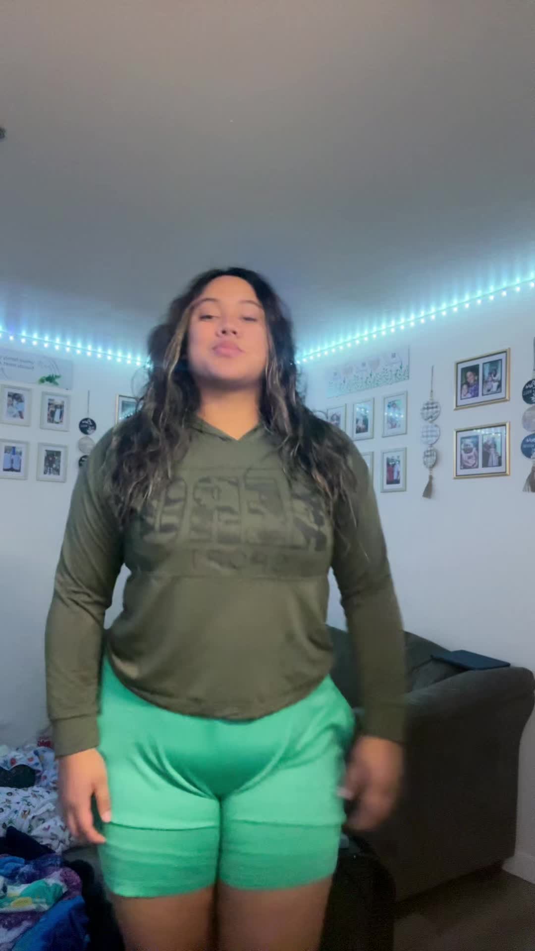 @Falenu'utupu Elizabe