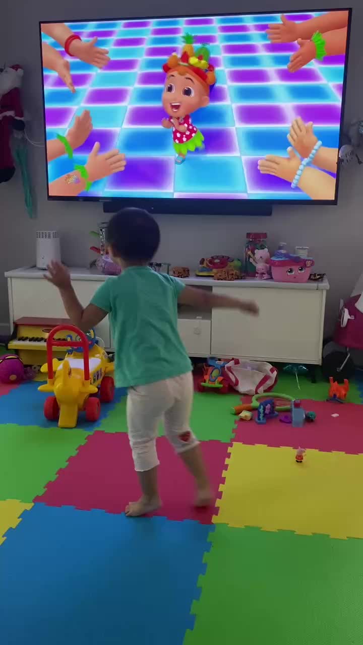@Playing Toys