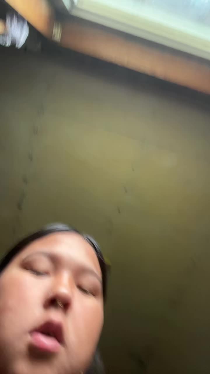 @Ana