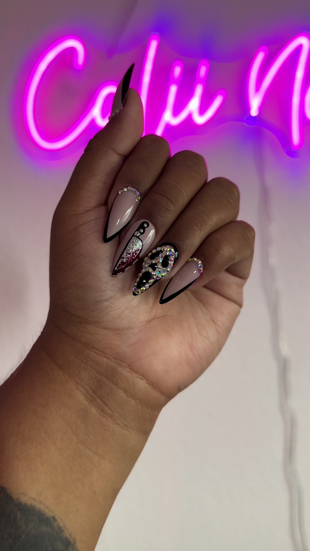 @Calii_naiils