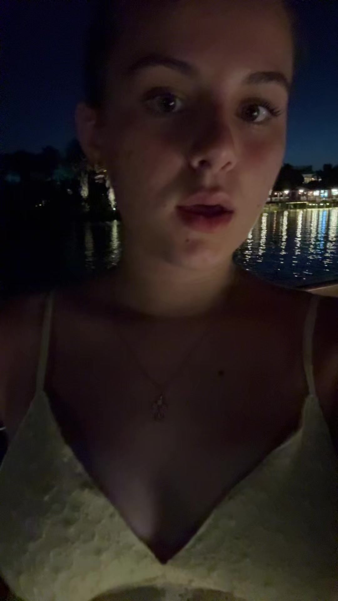 @sadneyya