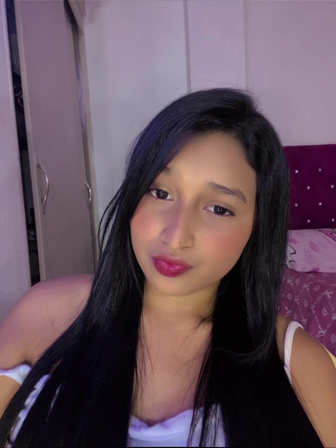 @Valeska๐